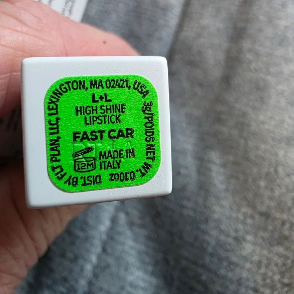 FLYTE 70 LipLacquer High Shine Lipstick‎ Fast Car Deep Red Pigmented